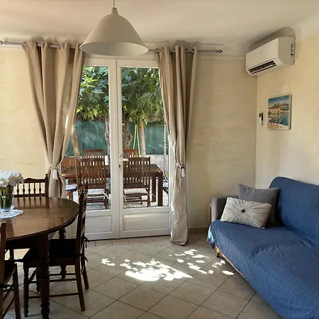 La Maryse De Holiday home *